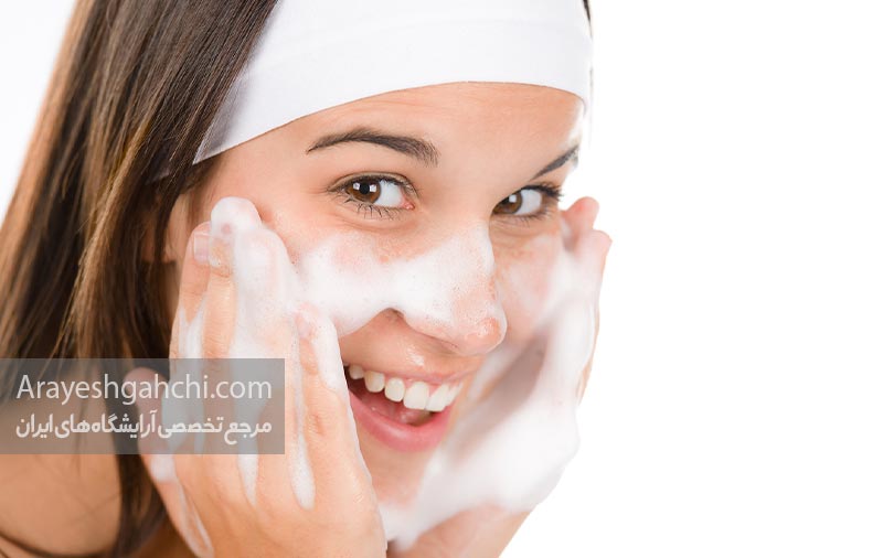 شستشوی مناسب پوست چرب