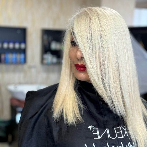 آرایشگاه زنانه افسانه شهرک آزمایش تهران
