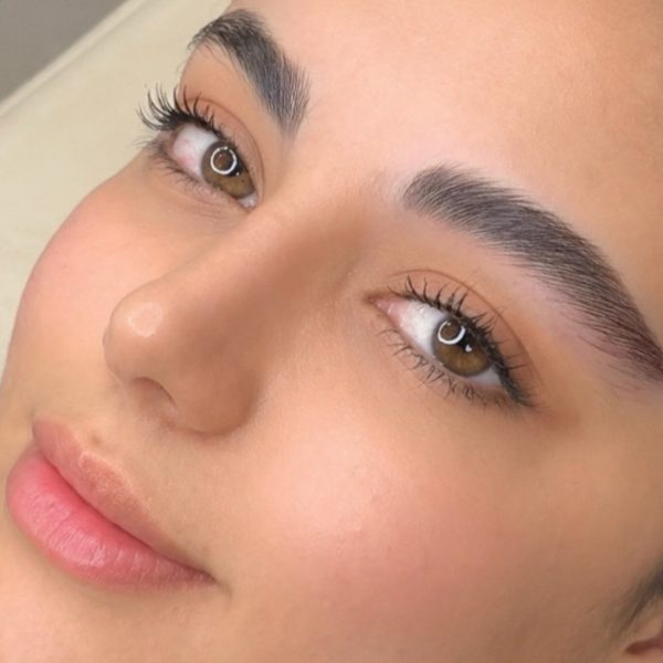 آرایشگاه زنانه میم پیروزی تهران