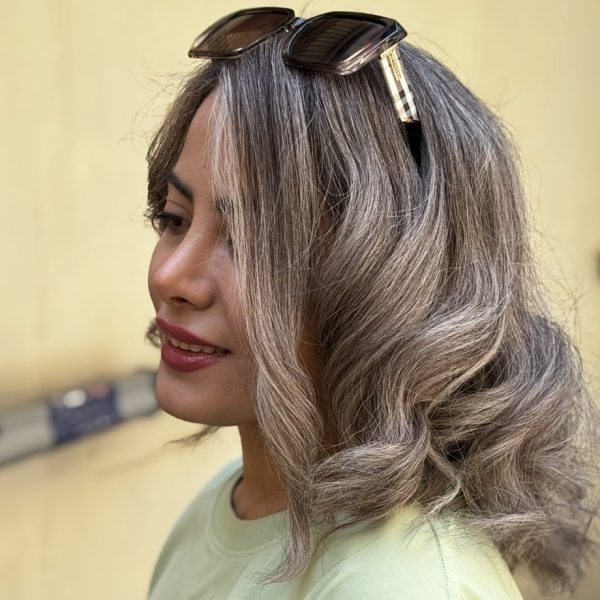 آرایشگاه زنانه آوا ونک تهران